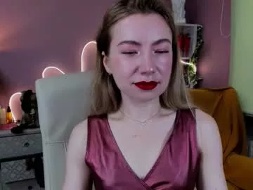 Offline mia_luxx92 on Chaturbate