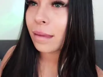 Offline mia_roux13 on Chaturbate