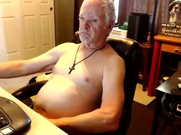 Offline midwestdad09 on Chaturbate