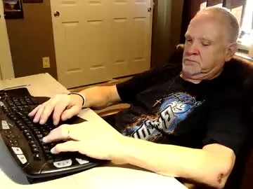 Offline midwestdad09 on Chaturbate