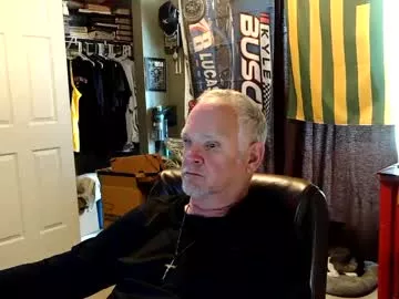 Offline midwestdad09 on Chaturbate