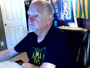 Offline midwestdad09 on Chaturbate