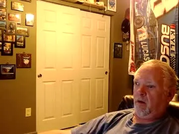 Offline midwestdad09 on Chaturbate