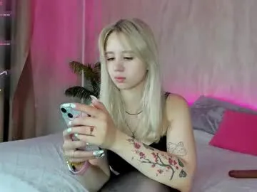 Offline mila_kinor on Chaturbate