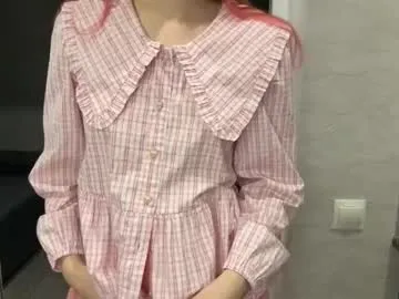 Freechat mishahartwigsen on Chaturbate