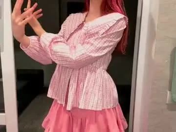 Freechat mishahartwigsen on Chaturbate