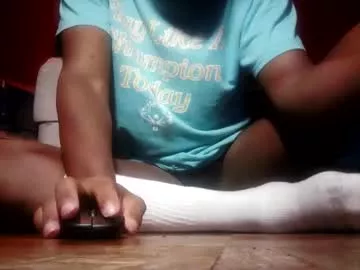 moneyboysaveg548 on Chaturbate