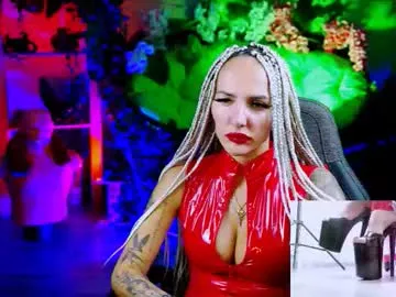 Freechat monicamaxwel on Chaturbate