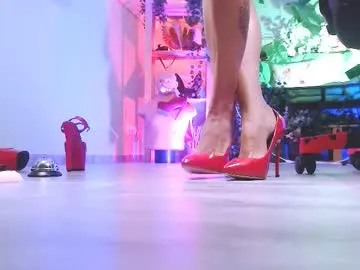 Freechat monicamaxwel on Chaturbate