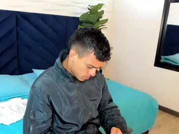 Freechat mrjustin_ on Chaturbate