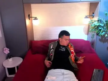 Freechat mrjustin_ on Chaturbate