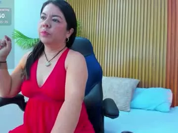 nahia_13 on Chaturbate