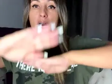 Offline notamericanpie23 on Chaturbate
