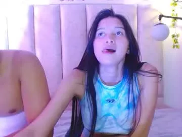 Offline owenandrosecs on Chaturbate