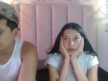 Offline owenandrosecs on Chaturbate