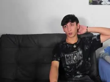 Offline p_jhon on Chaturbate