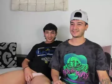 Offline p_jhon on Chaturbate