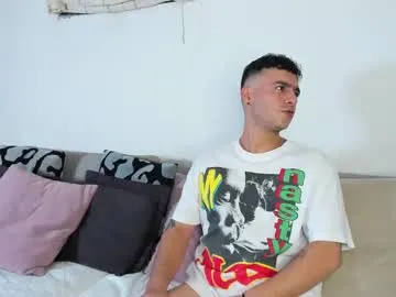 Offline p_jhon on Chaturbate