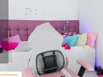 Offline paulinaqueenss on Chaturbate