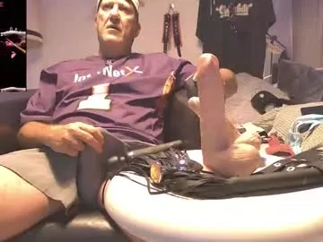 Offline peacetous on Chaturbate