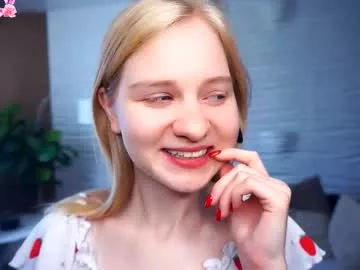 Offline phyllisearney on Chaturbate