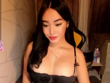 Offline pinaycandice on Chaturbate