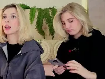 Offline pinkadele on Chaturbate