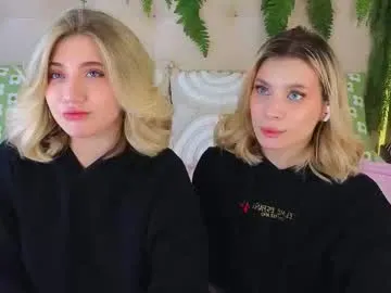 Offline pinkadele on Chaturbate