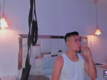 pittandlunaa69 on Chaturbate 