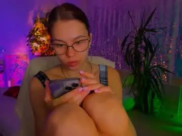 Offline poli__ on Chaturbate