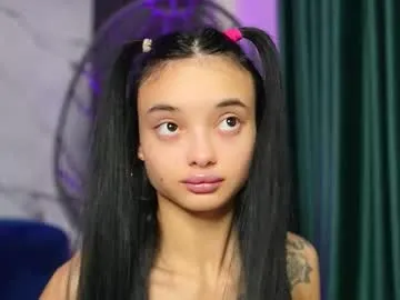 Offline rachelravee on Chaturbate