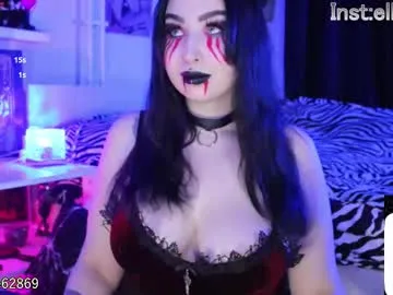 Offline razor_claw on Chaturbate