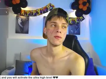 robbinblaze on Chaturbate