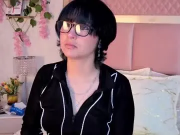 Offline robinbennett on Chaturbate