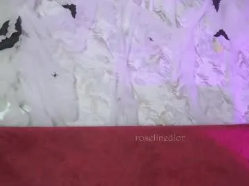 Offline roselinedior on Chaturbate