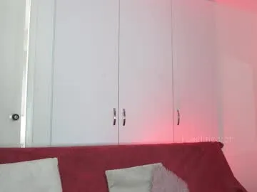 Offline roselinedior on Chaturbate