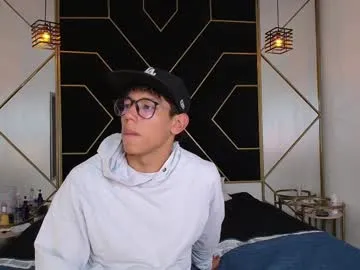 Offline ryanpricee on Chaturbate