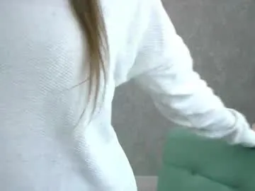 sara_whooops — Goal: take off my top and show my tits! #teen #shy #18 #young #bigass [250 tokens remaining]