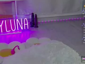 Offline sayluna on Chaturbate