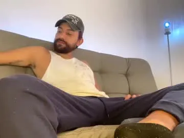 Offline seanpablosanz on Chaturbate