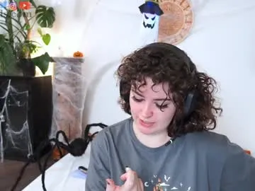 serareads on Chaturbate