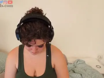 serareads on Chaturbate