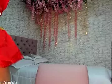 shelutty on Chaturbate