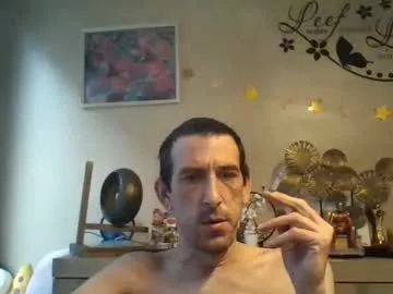 Offline skinnybigcock2 on Chaturbate