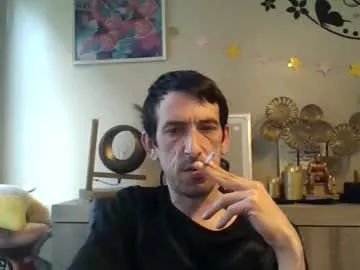 Offline skinnybigcock2 on Chaturbate