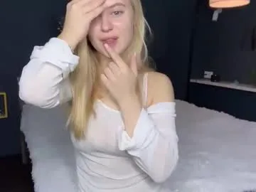 Offline skyeveil on Chaturbate