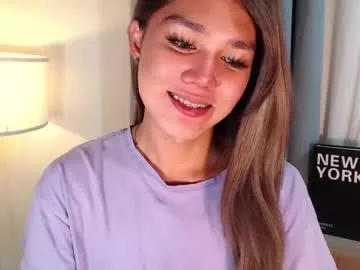 Offline skyllerkent on Chaturbate