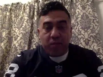 Offline smoothstrik3r on Chaturbate