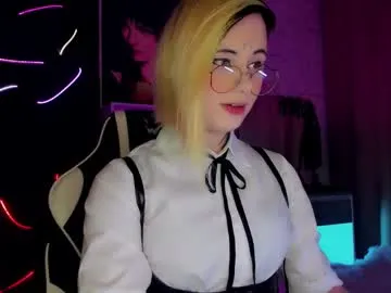 Offline snake_bites on Chaturbate