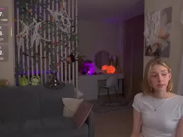 Offline sofiapure18 on Chaturbate